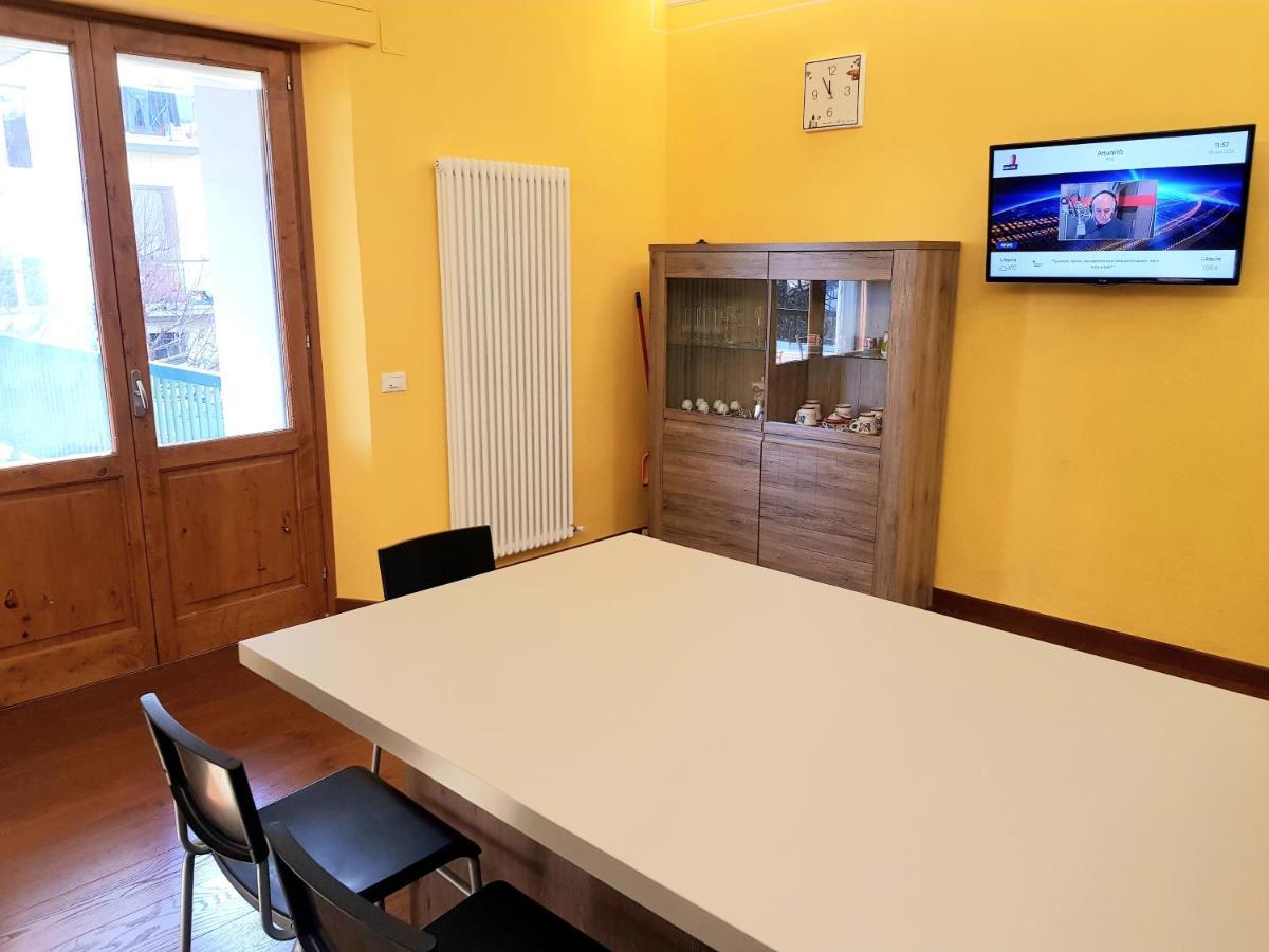 Il Mughetto - Appartamento Con Terrazza Privata San Quirico dʼOrcia Exterior foto